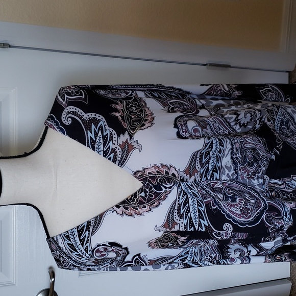 NEW Venus Paisley Dress - Picture 2 of 6